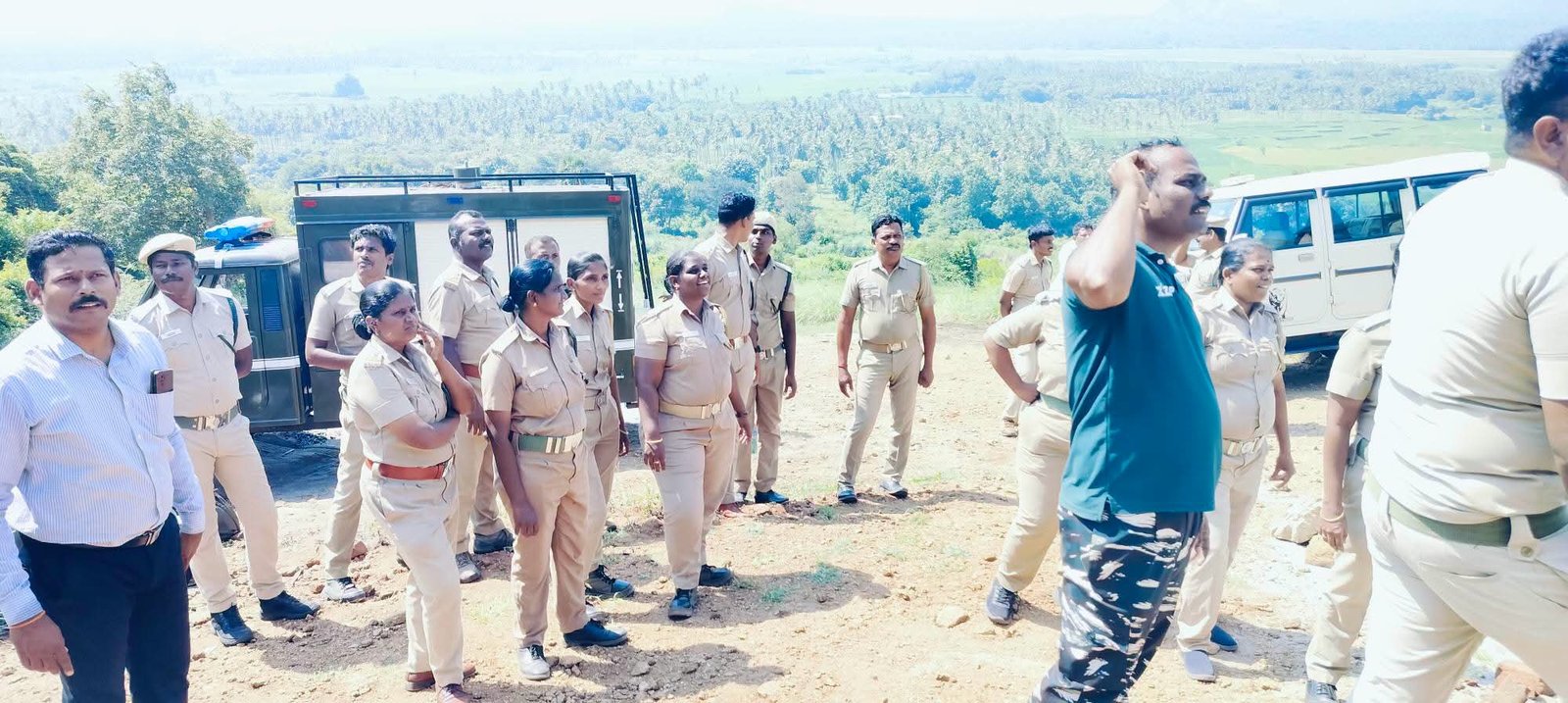 கடையநல்லூர் அருகே மனித–வனவிலங்கு மோதலைத் தடுக்க சிறப்பு ஒத்திகைப் பயிற்சி! சென்னையிலிருந்து வந்த அதிரடிப்படை கமாண்டோக்கள் வனத்துறையினருக்குப் பயிற்சி